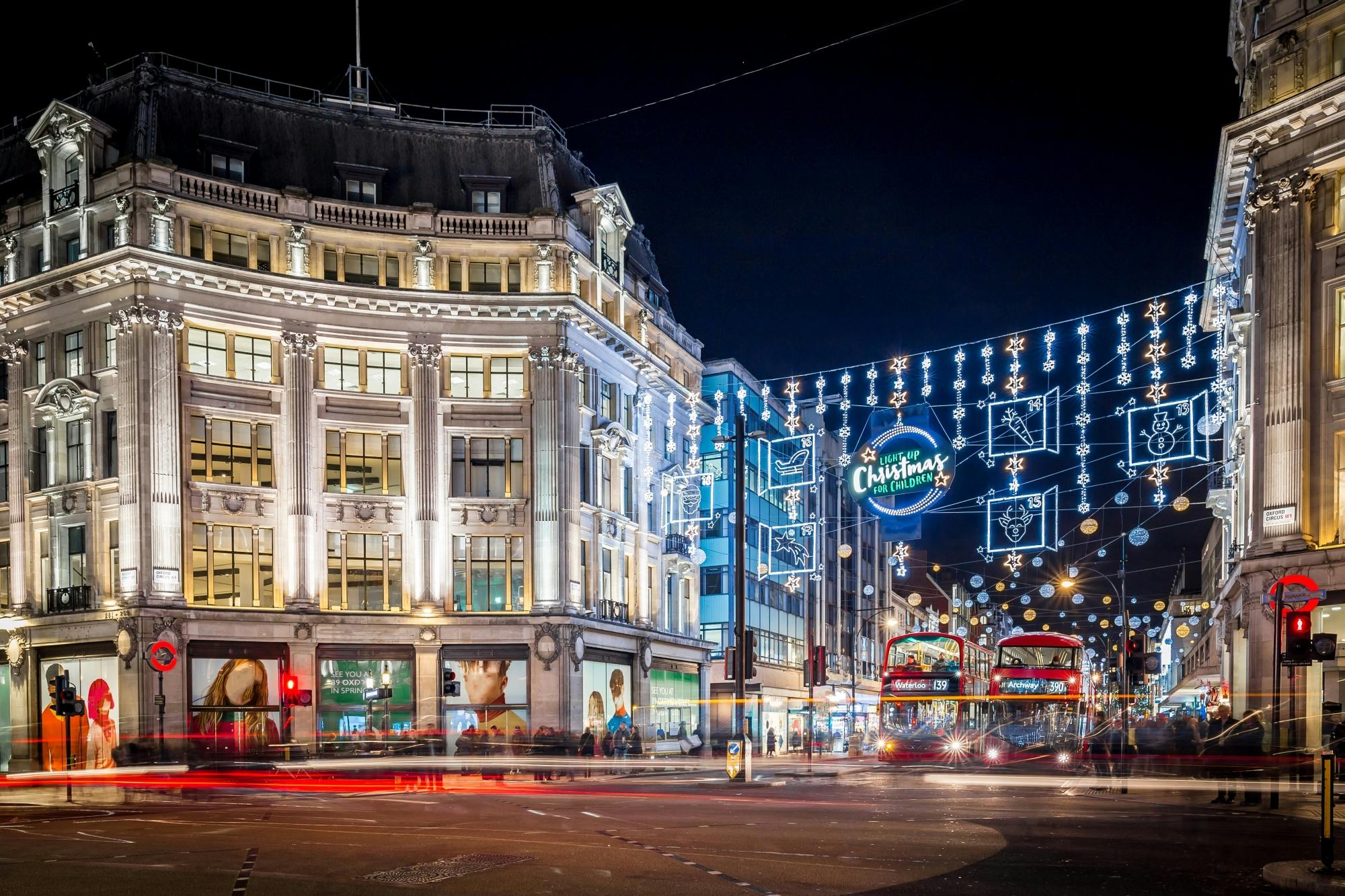 Passeio de autocarro descapotável pelas luzes de Natal de Londres e viagem de ida e volta pelo Tamisa