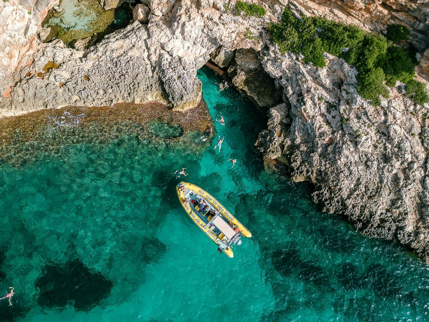Virgin Coast Boat Tour by Skualo Portocolom