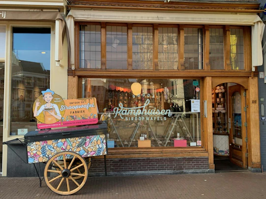 Kamphuisen syrup waffle factory entrance with syrup waffle tasting