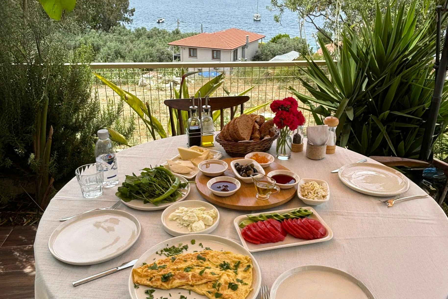 Söğüt sunset escape with lunch and meze dinner