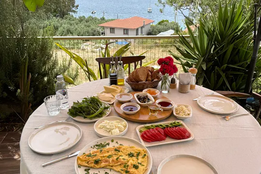 Söğüt sunset escape with lunch and meze dinner