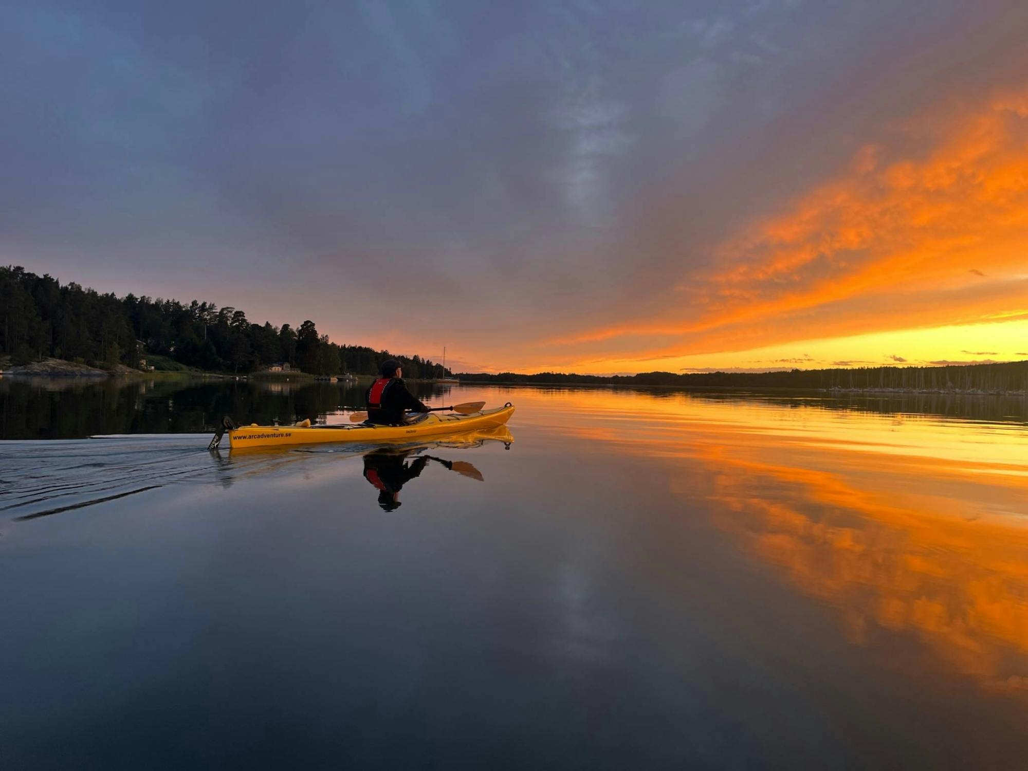 Kayak_Tour_Stockholm_Archipelago_Sunset_13_gyylnb.jpg