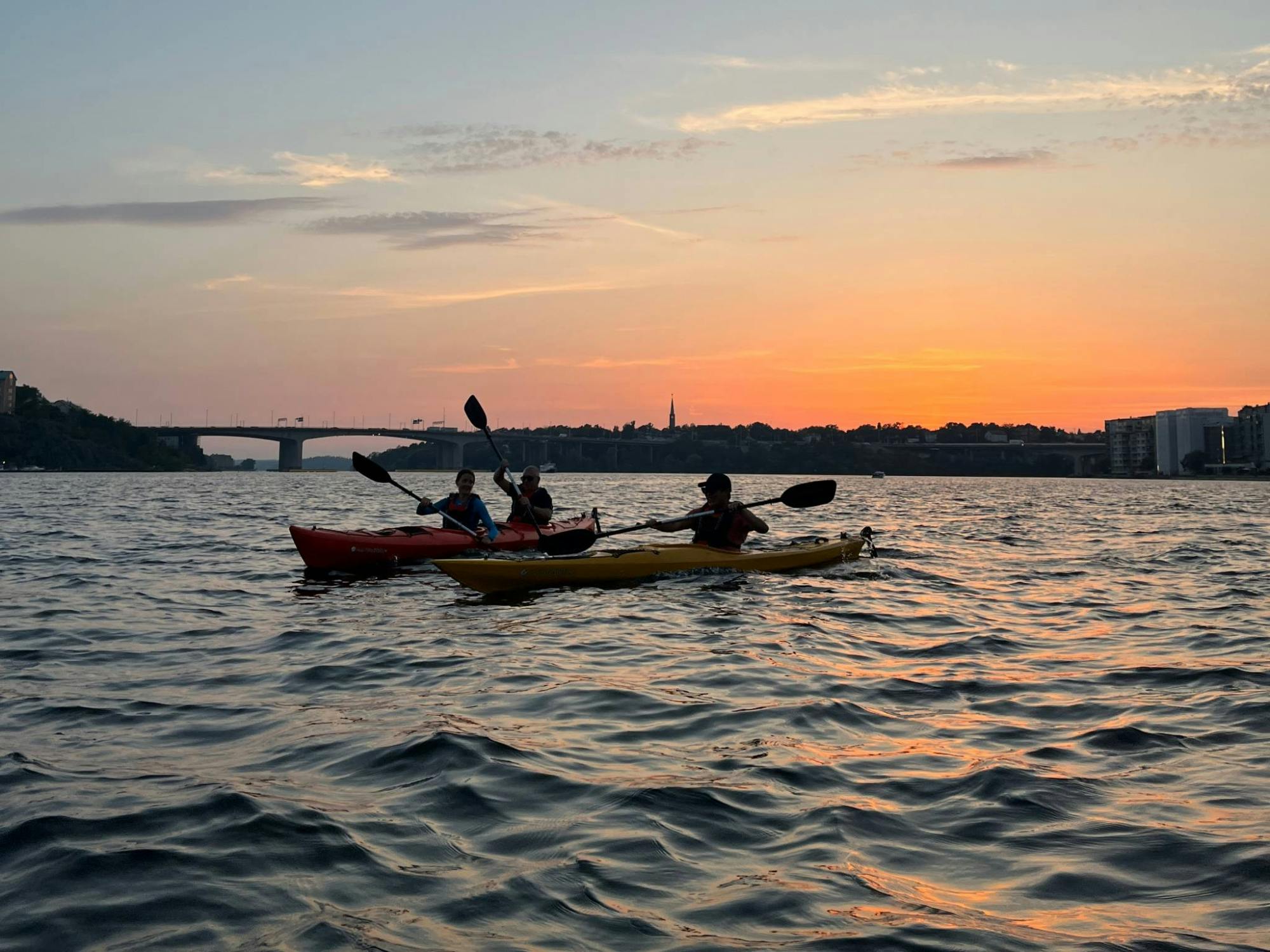 Kayak_Tour_Stockholm_City_Sunset_12_viqqdt.jpg