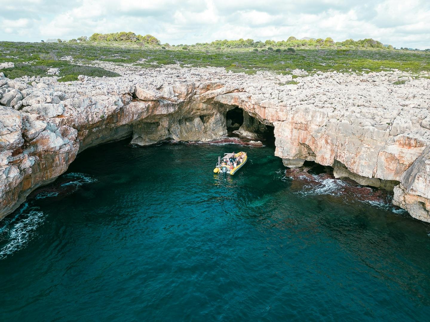 Virgin Coast Boat Tour by Skualo Portocolom