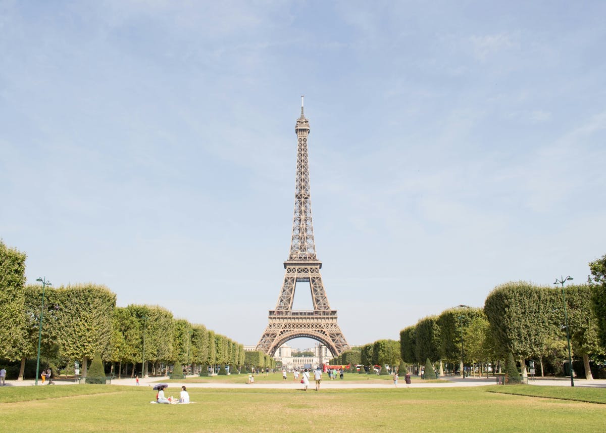 Rondleiding in kleine groep op de 2e verdieping van de Eiffeltoren, inclusief boottocht op de Seine