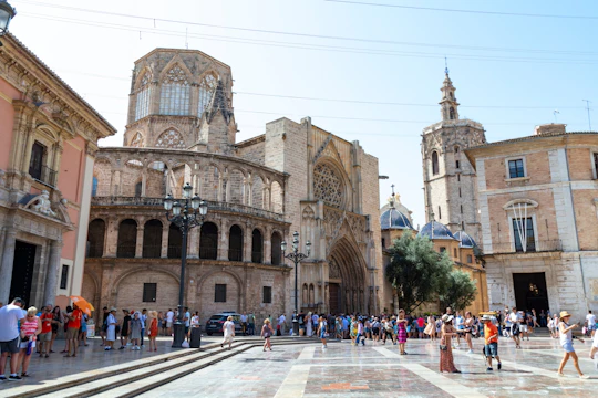 Valencia tour at your own pace from Calpe