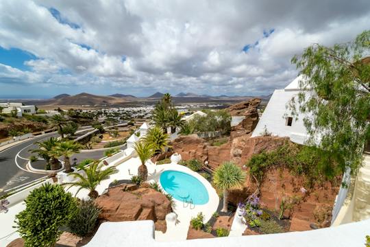 Tour of Teguise and LagOmar with a local guide