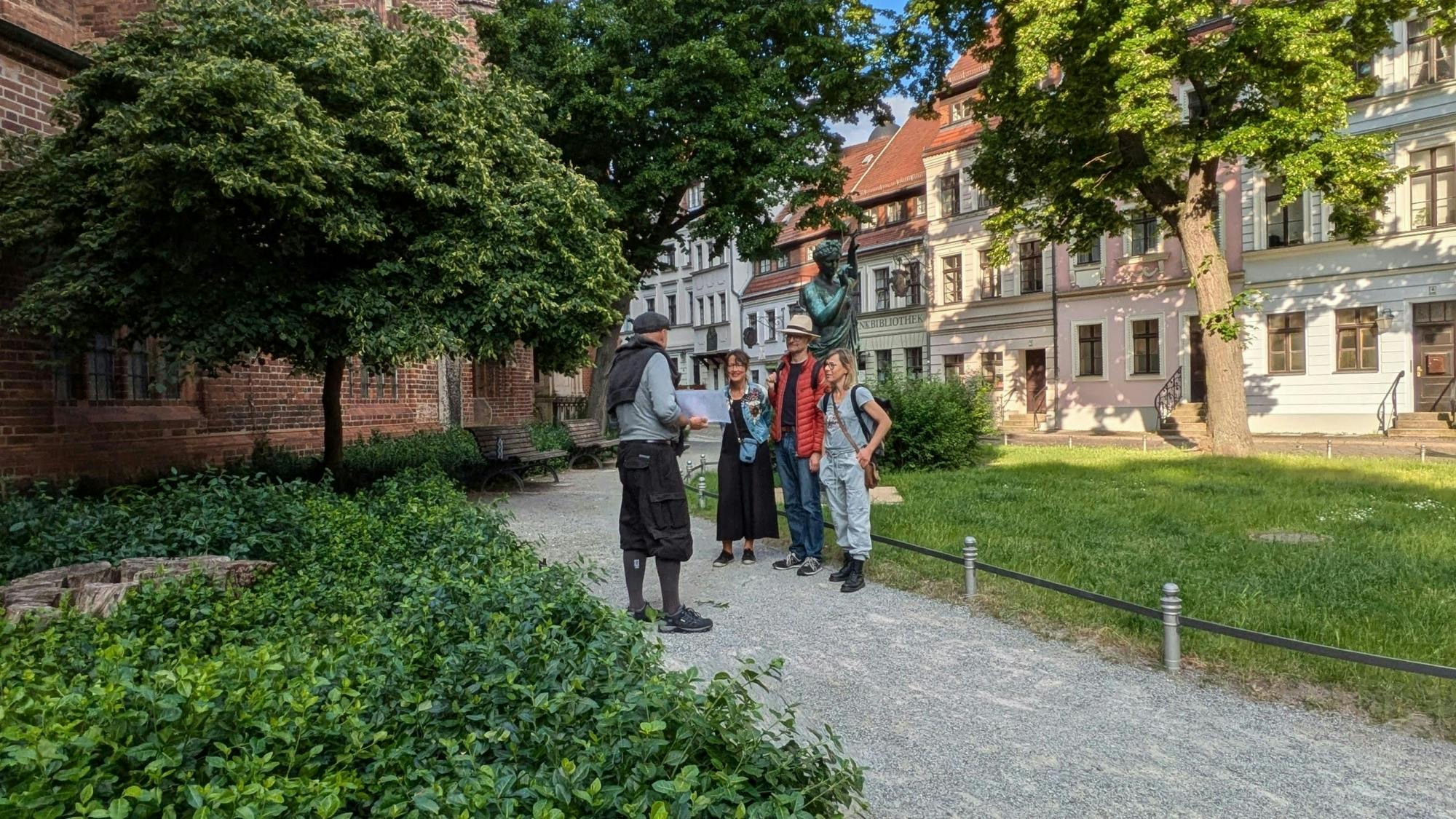 Express guided walking tour of Berlin's Old Town