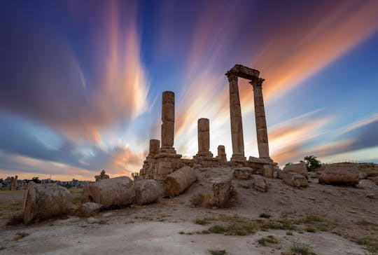 Visita guidata di gruppo ai luoghi di interesse storico e ai musei di Amman
