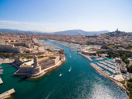 Marseille Murder Mystery: Solve the Case city exploration game