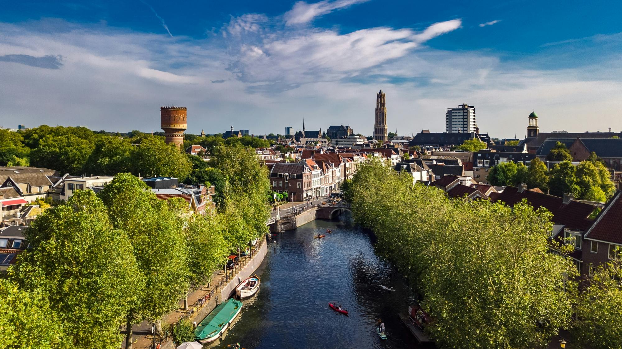 Utrecht canal cruise with drink and audio guide
