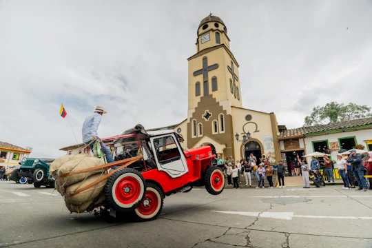 Full-day private tour to Salento, Filandia and Cocora Valley