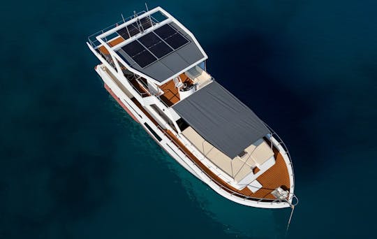 Luxus-Yachtfahrt bei Sonnenuntergang in kleiner Gruppe ab Kemer