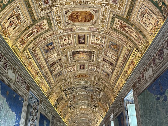 Visita guiada aos Museus do Vaticano e à Capela Sistina, com acesso à basílica