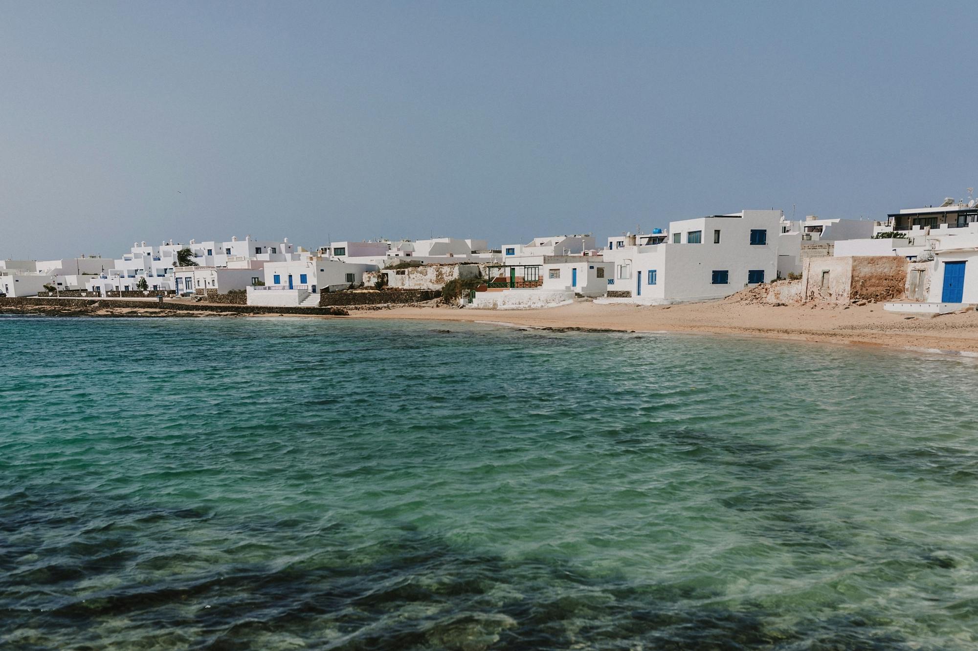 3PC_Spain_Lanzarote_Ferry_to_La_Graciosa_with_Transfers__01.jpg