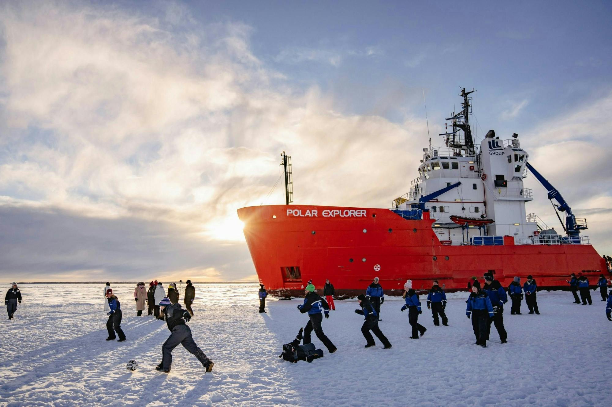 „Polar Explorer“-Eisbrecher-Bootsfahrt in Schwedisch-Lappland