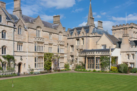 Self-guided audio tour of Oxford's literary landmarks
