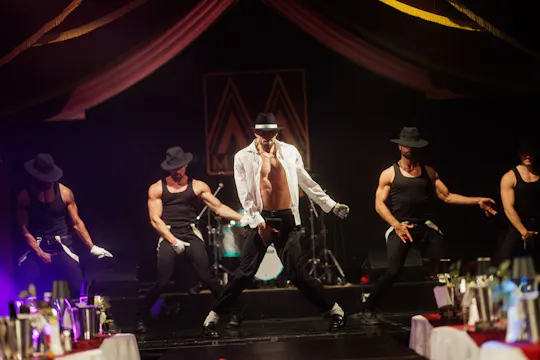 SIXX PAXX-Dinnershow in Wien