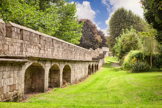 York city walls self-guided audio tour