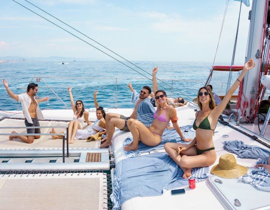 Cambrils catamaran cruise with BBQ lunch and drinks