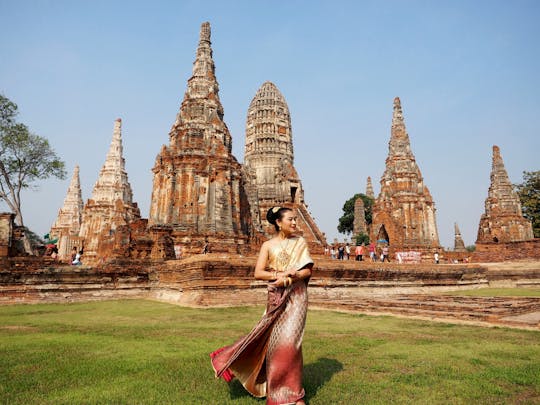 Templos de Ayutthaya com bilhetes, almoço e passeio de barco opcional - 