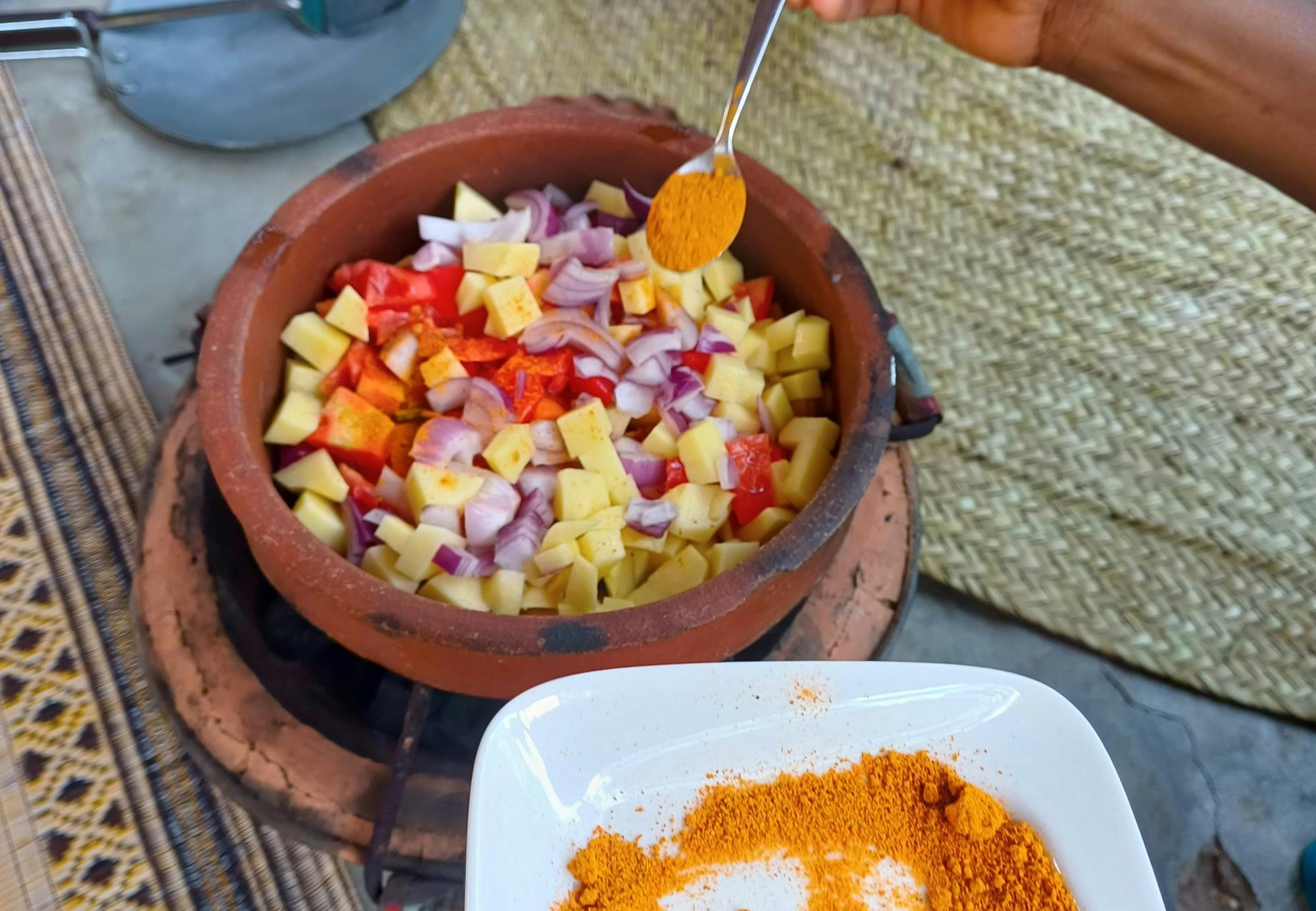 Local life and home cooking tour with the Zanzibari Mamas