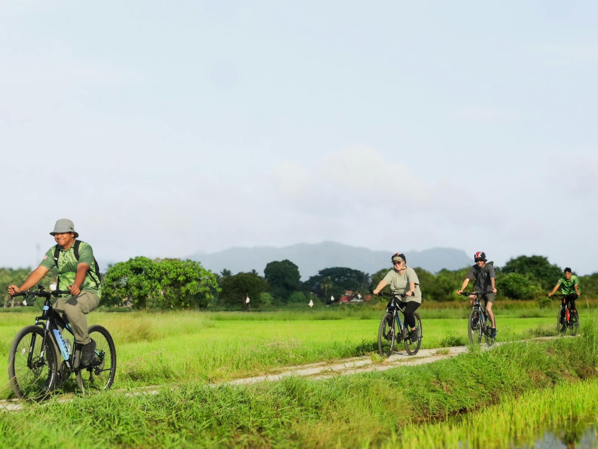 Tour guidato in bicicletta nella campagna di Langkawi