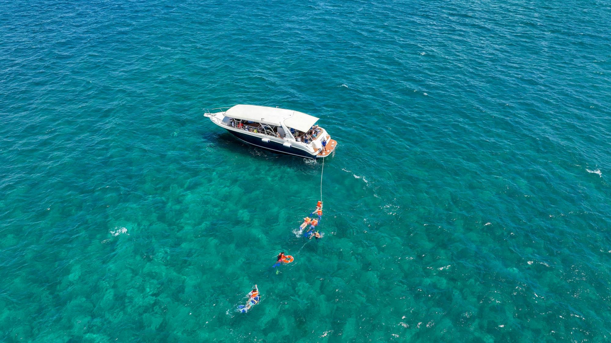 Isla Mujeres full-day sailing tour