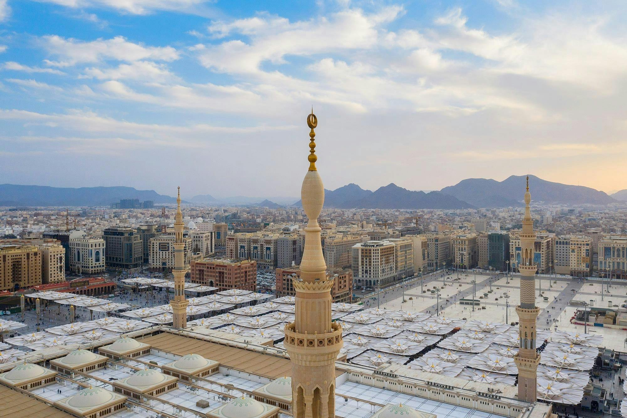 Visita guidata a piedi di Medina con le Sette Moschee e la Qiblatayn