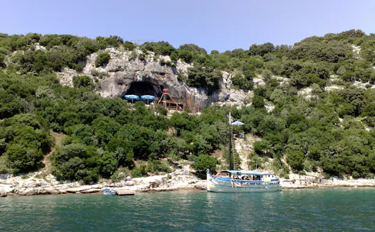 Excursión en barco a Rovinj desde Pula, con visita al fiordo de Lim y a la Isla Roja