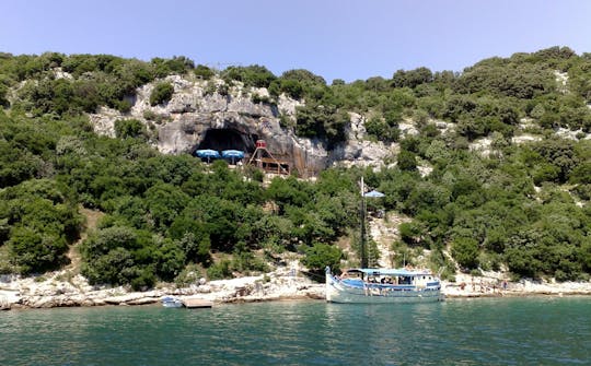 Excursión en barco a Rovinj desde Pula, con visita al fiordo de Lim y a la Isla Roja