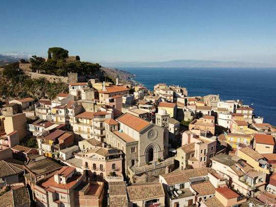 Guided tour of Taormina and Castelmola in Sicily