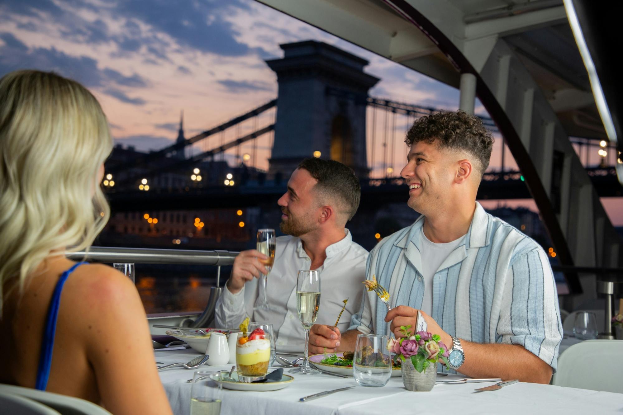 Danube dinner and lights cruise with 3-course meal in Budapest