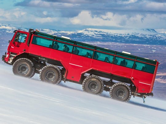 Excursión al Círculo Dorado y a la cueva de hielo en un camión gigante desde Reikiavik