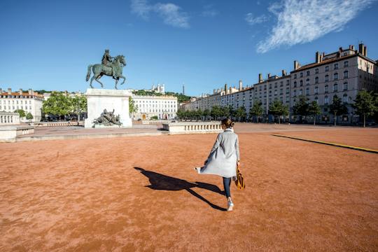 2-hour Lyon Croix Rousse and Peninsula guided walking tour