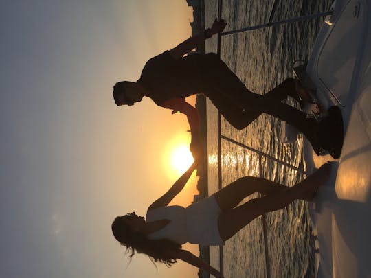 Cruzeiro Vip ao pôr do sol a partir da Marina de Ayia Napa