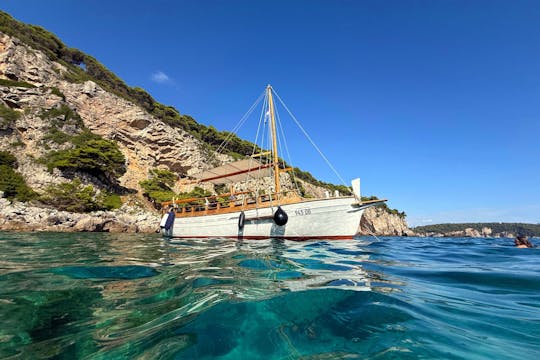 Crociera panoramica sull'isola di Kolocep