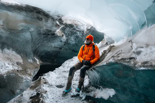 Tour del Golden Circle e della grotta di ghiaccio a bordo di un monster truck con partenza da Reykjavik