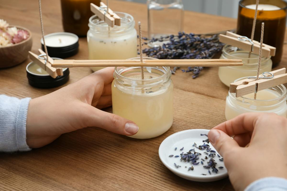 2-hour perfumed candle-making workshop in Marrakech