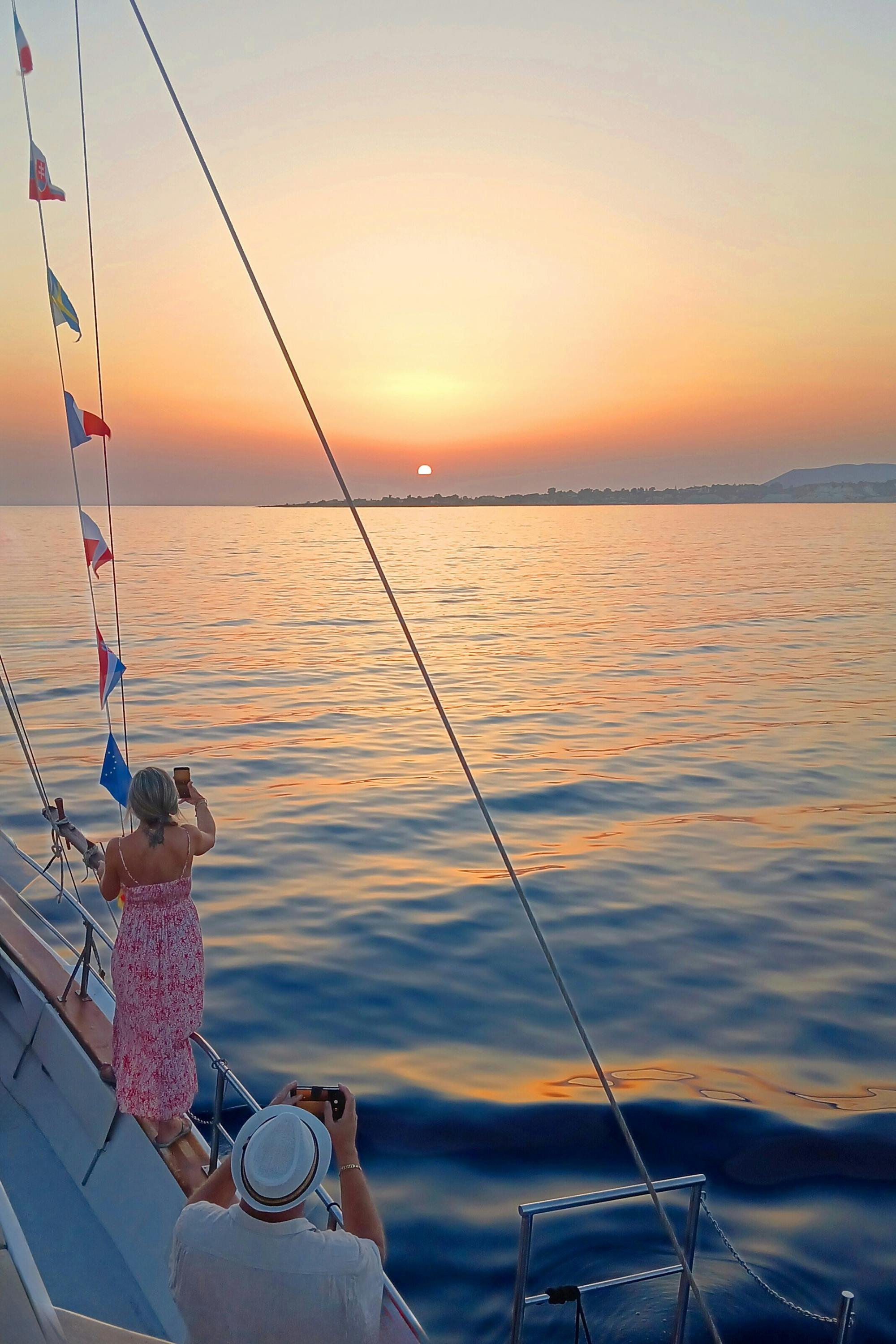 Crete sunset sailing cruise with local snacks and drinks