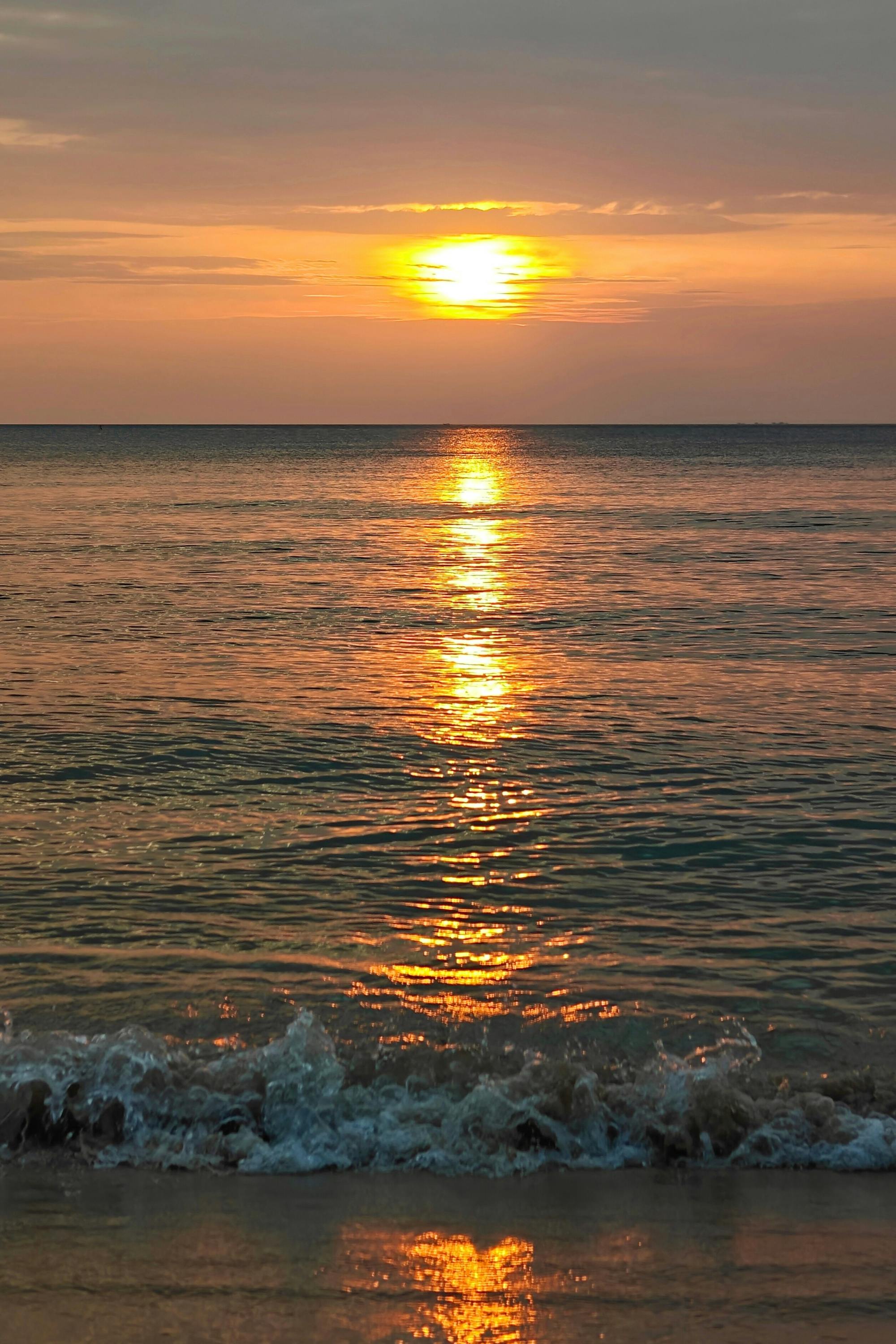 Crete sunset sailing cruise with local snacks and drinks
