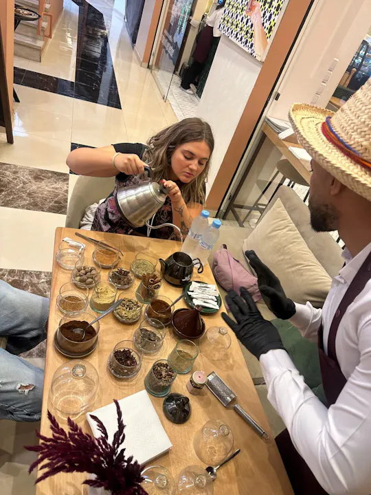 Une expérience authentique de la cérémonie marocaine du thé et du café au Medina Mall