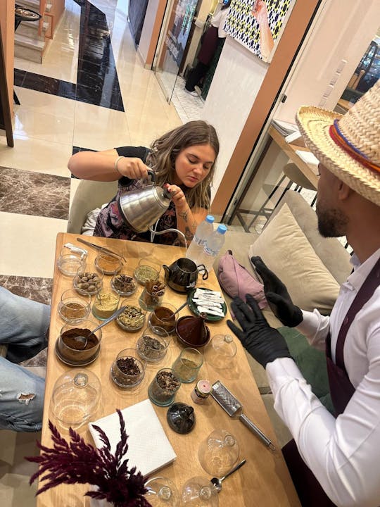 Una auténtica experiencia de la ceremonia marroquí del té y el café en el centro comercial Medina Mall