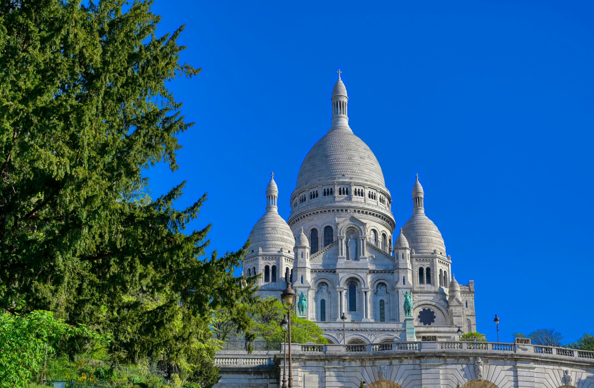 Montmartre guided walking tour