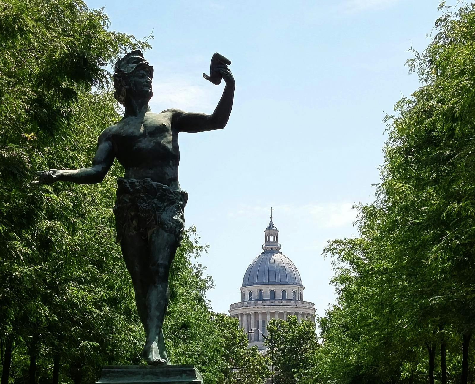 Latin Quarter guided walking tour in Paris