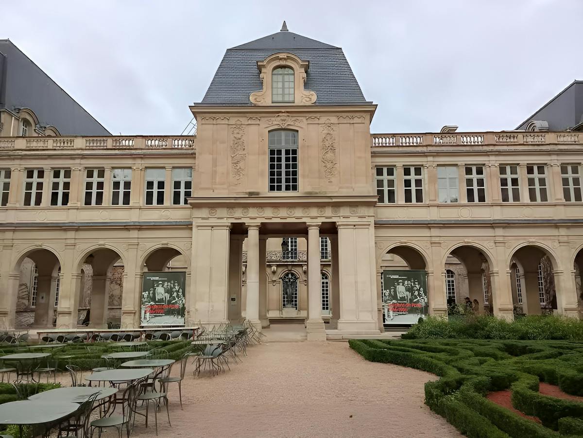 Musée Carnavalet 2-hour guided tour in Paris