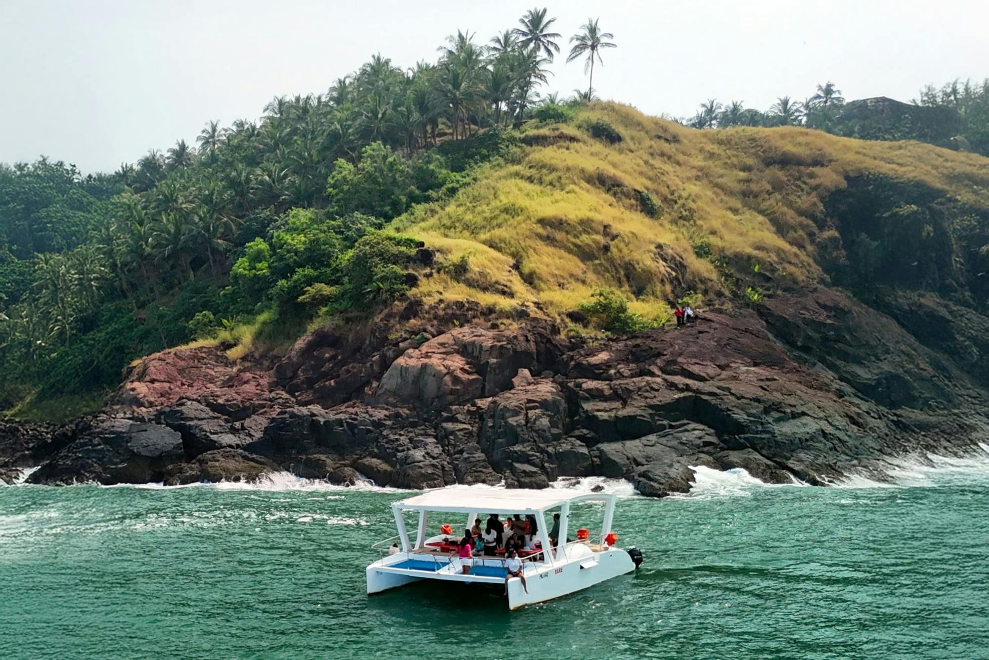 Crociera in catamarano nel Goa meridionale sul Mar Arabico