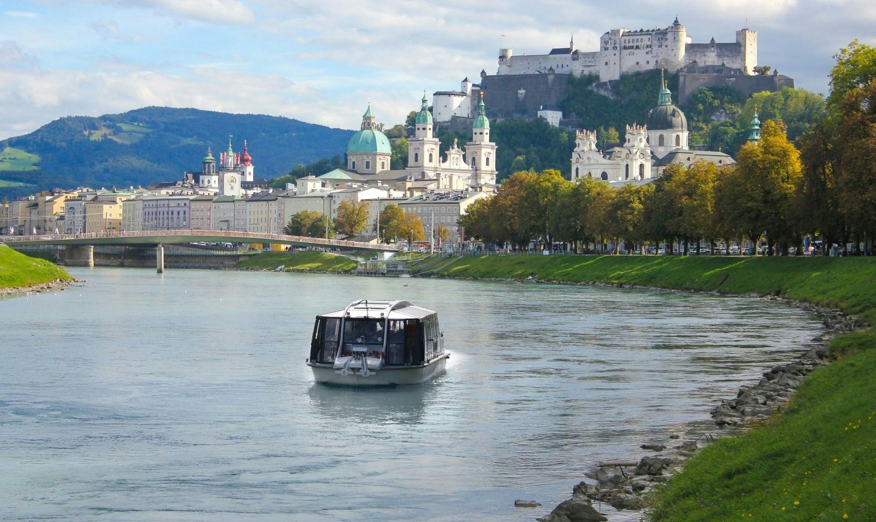 Short boat ride on the Salzach River