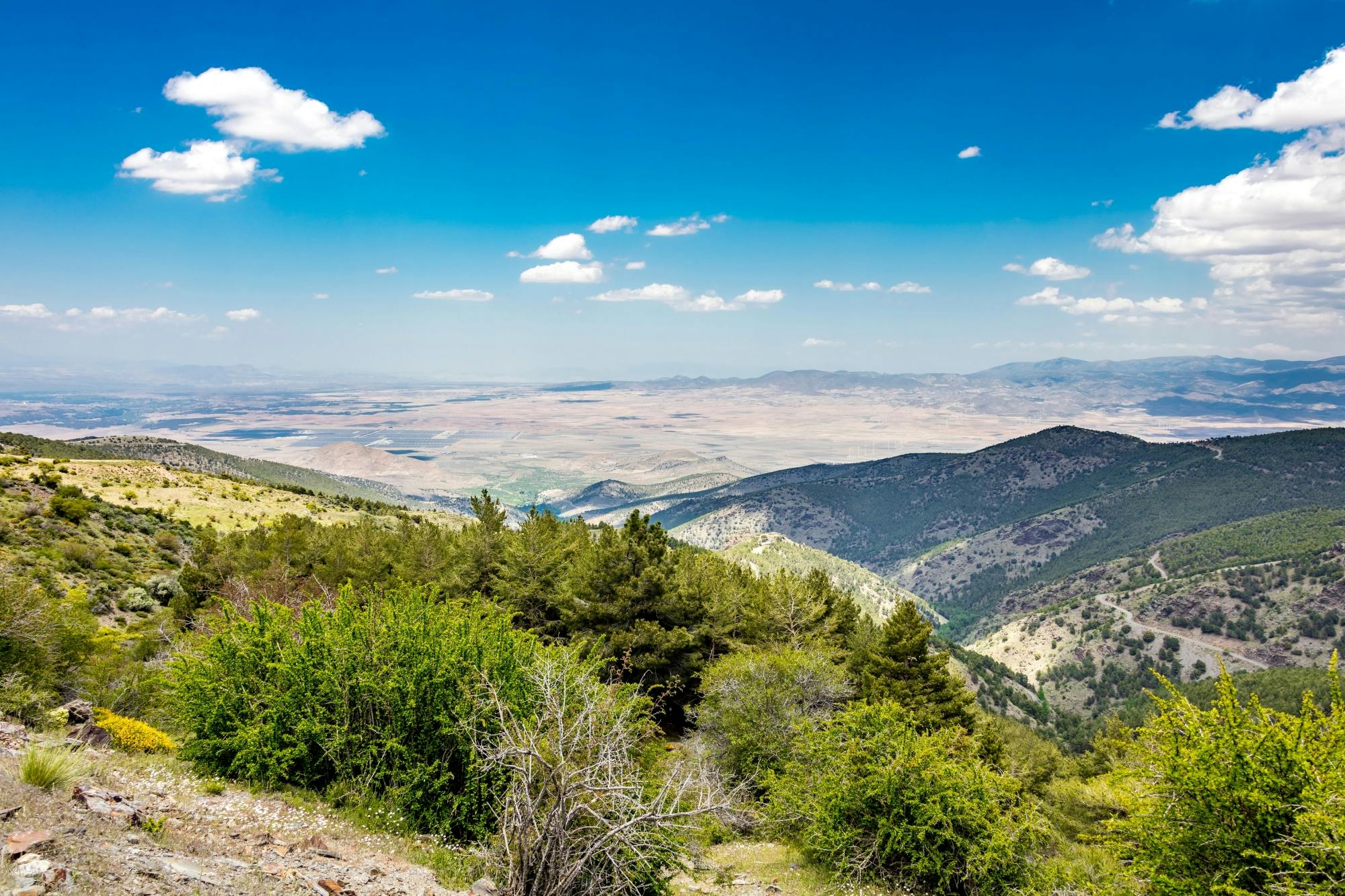 Sierra Nevada tour with picnic and pottery-making demo