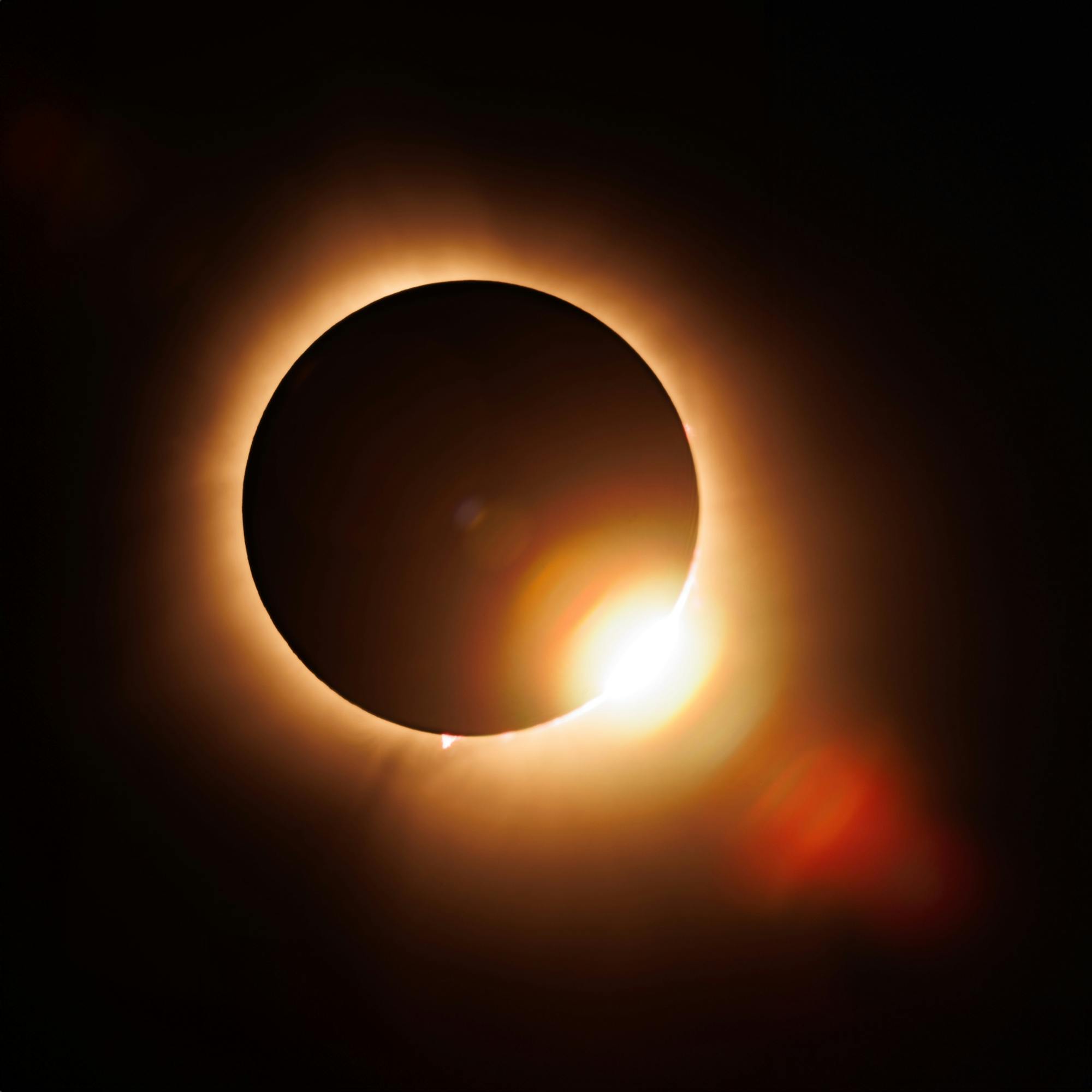 Ancient Luxor and a full solar eclipse of the century from Hurghada